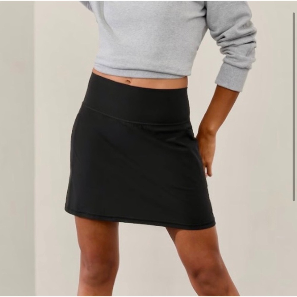 Athleta Salutation Stash Pocket 16.5" Skort Black Size Small Petite‎ SP